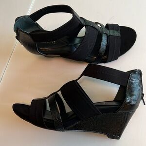 Alfani Black Wedge Shoes Size 7 NWOT
